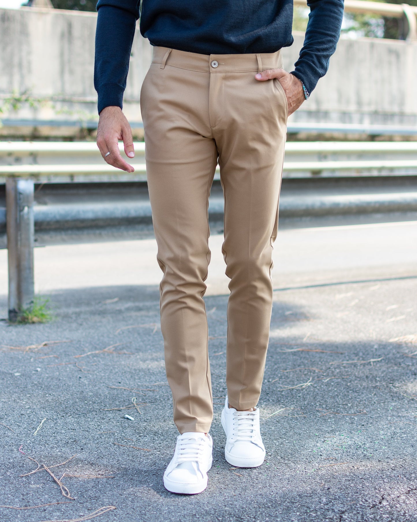 Maison Velutti – Stylish Casual Pants
